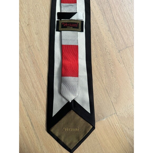 Versani 100% Silk Neck Tie Red And Gray - Picture 5 of 8